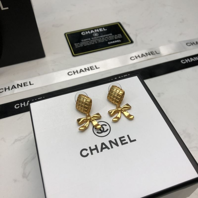 Ch**el earrings